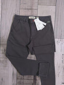 Calça Lacoste de Sarja Stretch Slim Fit - Chumbo