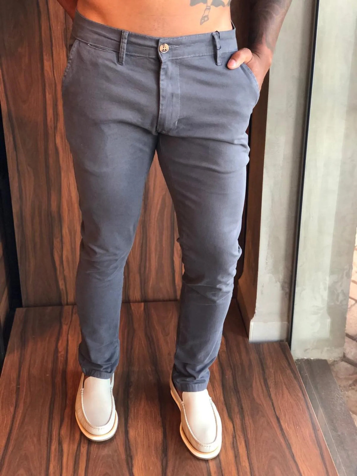 Calça Ralph Lauren de Sarja Chino Stretch Slim Fit- Cinza Escuro